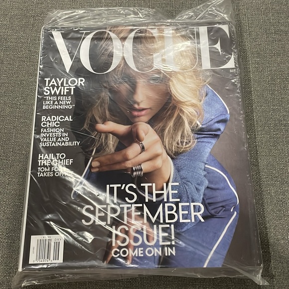 VOGUE | Taylor Swift September 2019 Issue - Picture 2 of 8